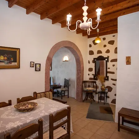 Patmos Tennis & Tennis Court's Grikos Bay (Patmos)