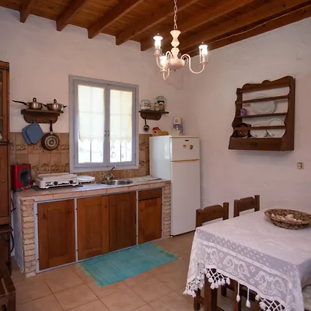 Patmos Tennis & Tennis Court's *