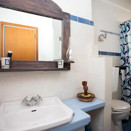 Patmos Tennis & Tennis Court's בית נופש Grikos Bay (Patmos)