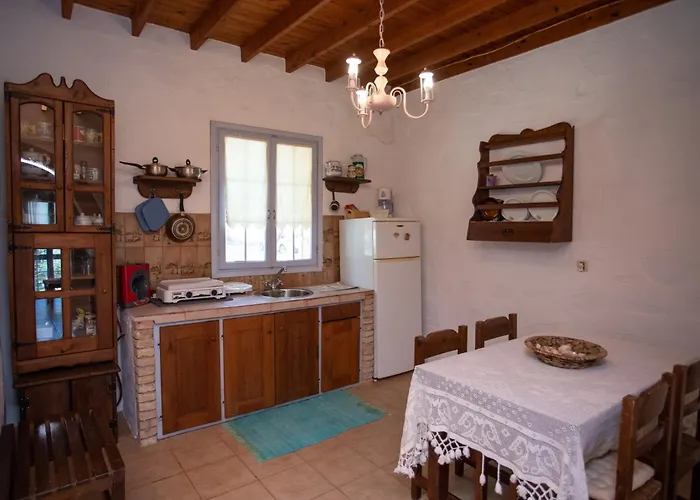 Patmos Tennis & Tennis Court's *